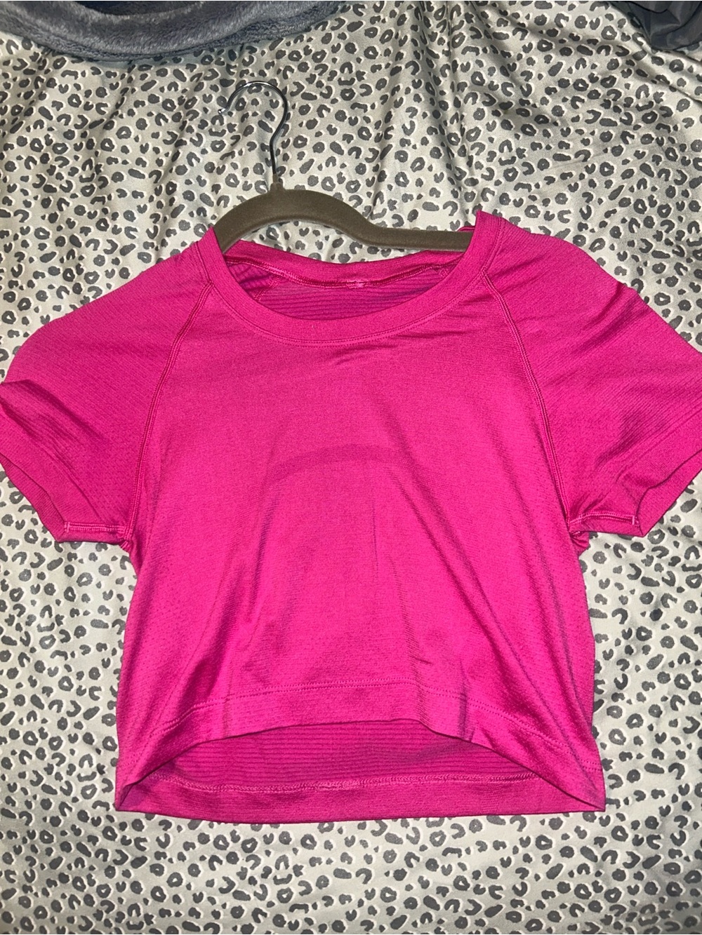 Lululemon Swiftly Cropped T